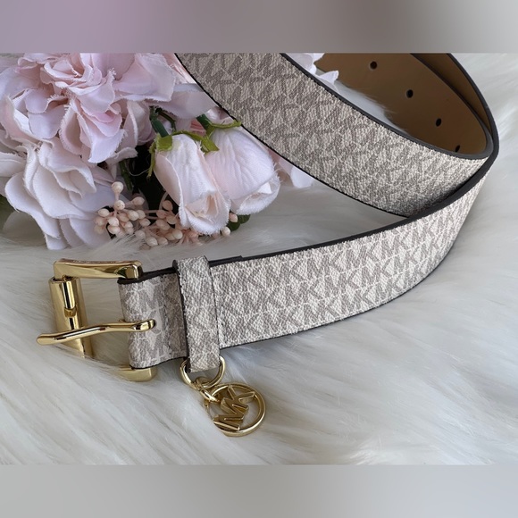 Michael Kors Women's Vanilla Faux Leather Belt - Picture 8 of 11